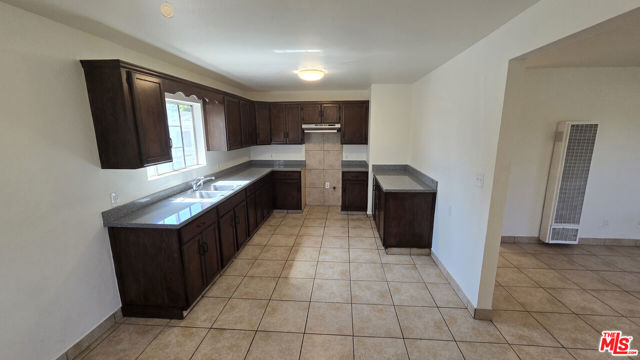 1735 W 55th Street, Los Angeles CA: https://media.crmls.org/mediaz/c894a690-e111-4631-84c6-854e3ea391e7.jpg