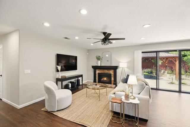 3904 Timberline Drive, San Jose CA: https://media.crmls.org/mediaz/c895048e-2483-42f0-bc6d-5f3c9f554f61.jpg