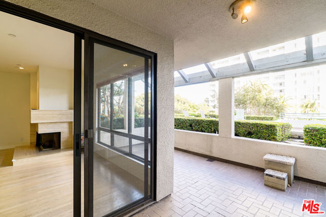 150 Ocean Park Boulevard, 328 photo 7