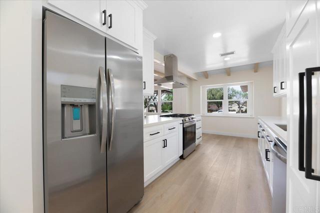 Detail Gallery Image 12 of 38 For 4042 Las Casas Ave, Claremont,  CA 91711 - 3 Beds | 2/1 Baths