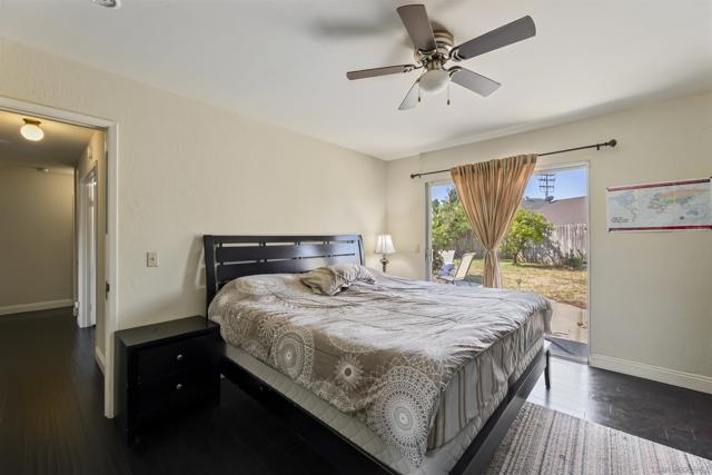 1247 Armstrong Cir, Escondido CA: https://media.crmls.org/mediaz/c8961337-deca-4a4e-bc49-0ba65853ed73.jpg