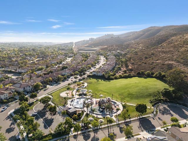 17022 Calle Trevino, San Diego CA: https://media.crmls.org/mediaz/c8967db6-fb68-4979-84d2-715ab1548ea1.jpg