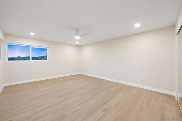 9401 Broadmoor Pl, La Mesa CA: https://media.crmls.org/mediaz/c89767a8-35b2-4e4e-8213-bc31ec510312.jpg