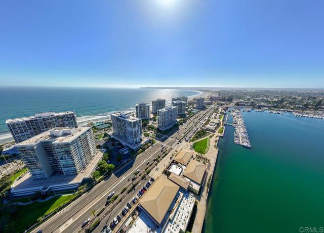1820 Avenida Del Mundo, Coronado CA: https://media.crmls.org/mediaz/c898e87b-65ed-4eb0-a025-ba84051b1508.jpg