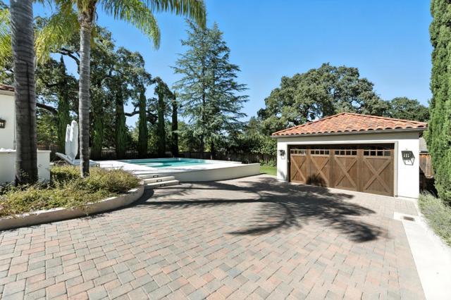 1355 Arbor Avenue, Los Altos CA: https://media.crmls.org/mediaz/c899cdf6-58d5-4a17-8c28-237e1a29a22d.jpg