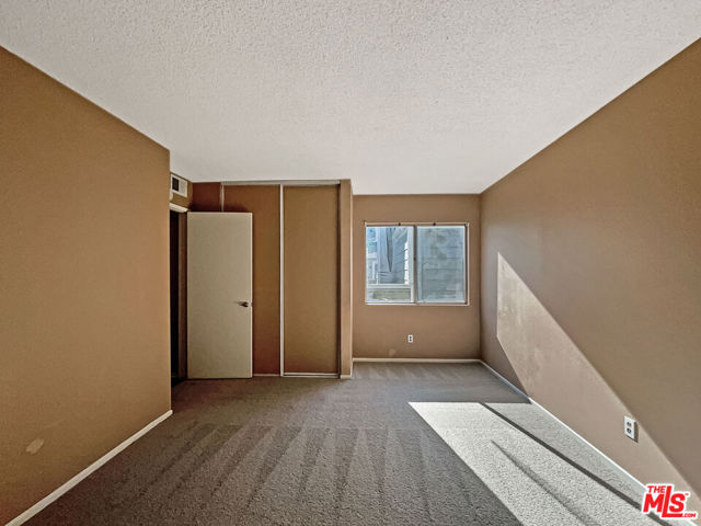 28160 Sloan Canyon Road, Castaic CA: https://media.crmls.org/mediaz/c89a7cce-dabf-4f6b-ba15-090796ebbe54.jpg