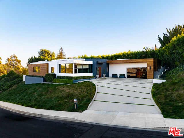 16366 Sloan Drive, Los Angeles CA: https://media.crmls.org/mediaz/c89b4776-0cb1-4acd-af5d-36864e559072.jpg