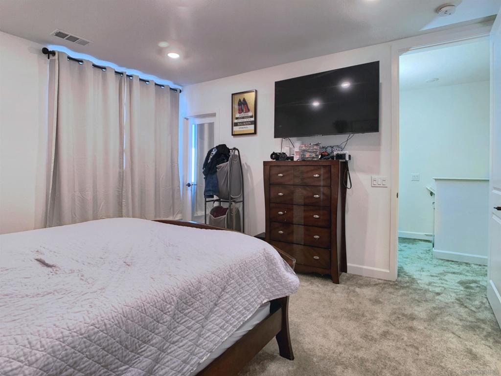 MLS #250039012SD image #24