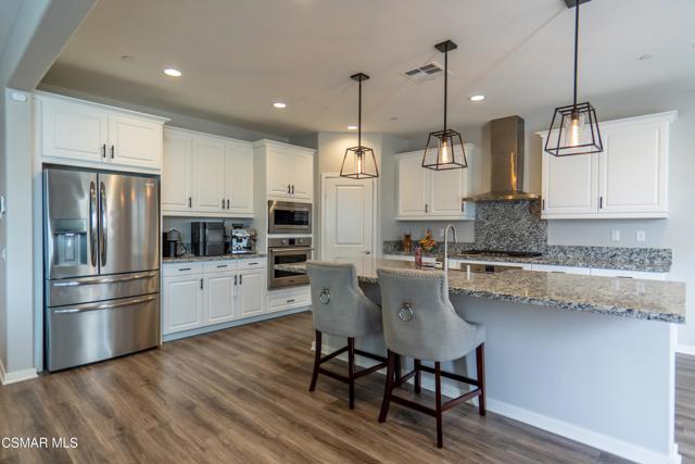 3262 Jacinto Court, Simi Valley CA: https://media.crmls.org/mediaz/c89cc0d3-8e09-4bf0-9345-326eb9e28296.jpg