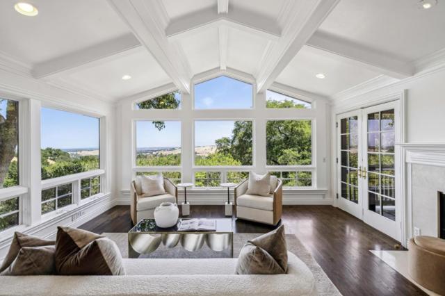 138 Bolivar Lane, Portola Valley CA: https://media.crmls.org/mediaz/c89d8942-d61e-41e4-993d-774b20f56012.jpg