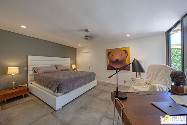 431 N Calle Rolph, Palm Springs CA: https://media.crmls.org/mediaz/c89ed29f-4d82-4443-82b3-6127ee3735d7.jpg
