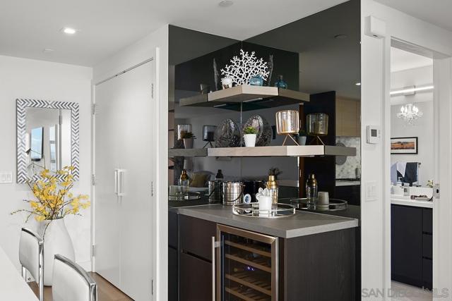 1388 Kettner Blvd, San Diego CA: https://media.crmls.org/mediaz/c89f6300-d921-4e9e-9c5b-95af6463ca89.jpg