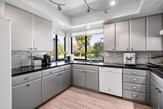 2232 Oakcrest Drive, Palm Springs, CA 92264