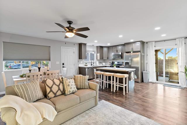 Detail Gallery Image 3 of 32 For 3822 Enero Ct, San Diego,  CA 92154 - 3 Beds | 2 Baths