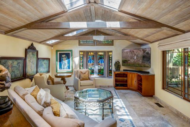 0 SW Santa Rita 4 SW of Ocean Street, Carmel CA: https://media.crmls.org/mediaz/c8a28529-a659-4306-a1bd-d1273324341e.jpg