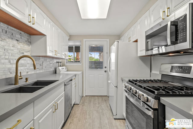 2260 N Indian Canyon Drive #A, Palm Springs, CA 92262