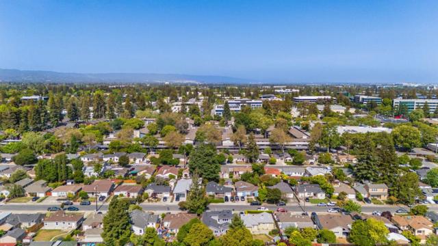 362 Stowell Avenue, Sunnyvale CA: https://media.crmls.org/mediaz/c8a385be-bb75-456d-87fb-5009a5468d6d.jpg