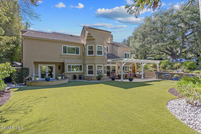 1732 Crooked Trail Place, Westlake Village CA: https://media.crmls.org/mediaz/c8a3a5f8-f8e4-4f5d-bb7d-4d81aad8f6b1.jpg