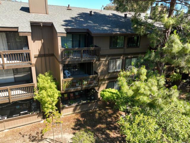 3350 La Mesa Drive, San Carlos CA: https://media.crmls.org/mediaz/c8a3bb3d-dc59-4190-a38a-3a365a5eec41.jpg