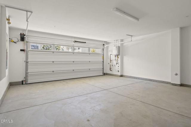 2402 Channel Drive, Ventura CA: https://media.crmls.org/mediaz/c8a3ee0d-655e-4089-b9e8-e64777c77b3e.jpg