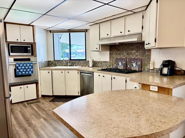 74711 Dillon Road, Desert Hot Springs CA: https://media.crmls.org/mediaz/c8a455f3-10b0-4395-88fd-1244b1cef7f1.jpg