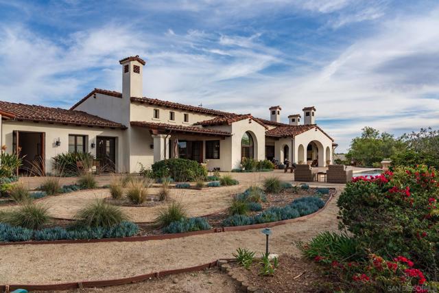 7576 Northern Lights, San Diego CA: https://media.crmls.org/mediaz/c8a47d44-5be4-4192-b174-41308af44282.jpg