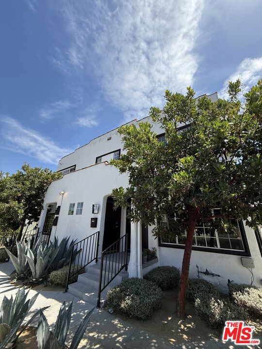 1326 S Bronson Avenue #1328 1/2