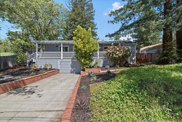 789 Canada Road, Woodside CA: https://media.crmls.org/mediaz/c8a62fc3-a39f-42a8-840e-c1c50f0d3f6b.jpg