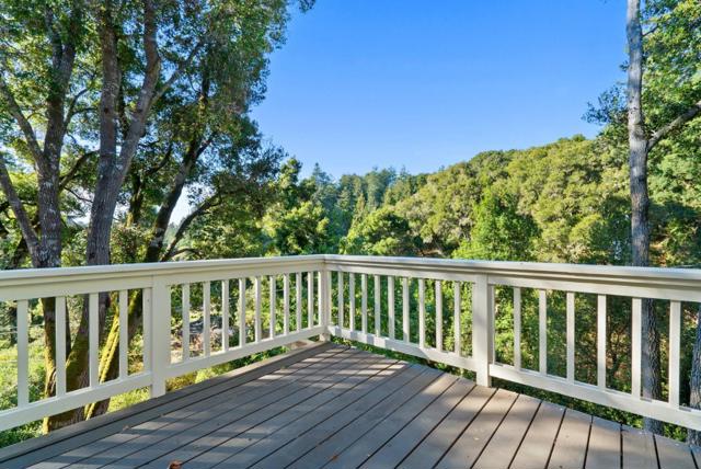 3580 Misty Lane, Aptos CA: https://media.crmls.org/mediaz/c8a707ca-fc41-46bf-82db-ab562ca1f44b.jpg