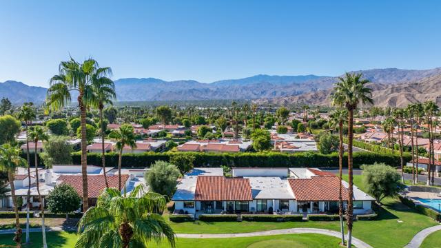 133 Torremolinos Drive, Rancho Mirage CA: https://media.crmls.org/mediaz/c8a7d0fb-1908-4fb4-957a-9f09a274fd39.jpg