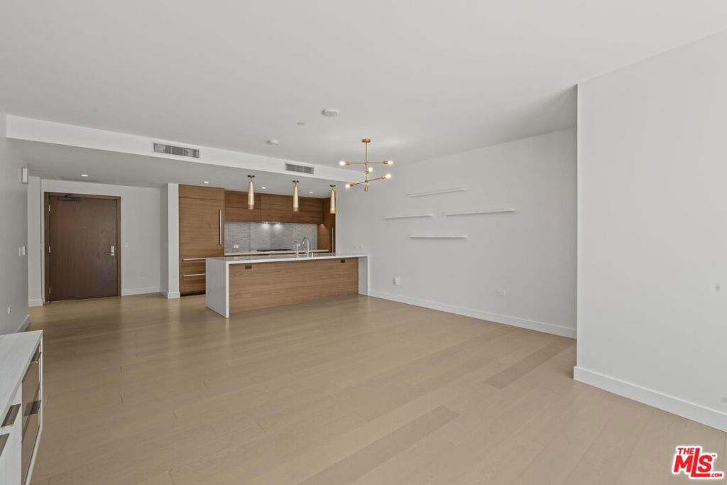 888 E Street - photo 10