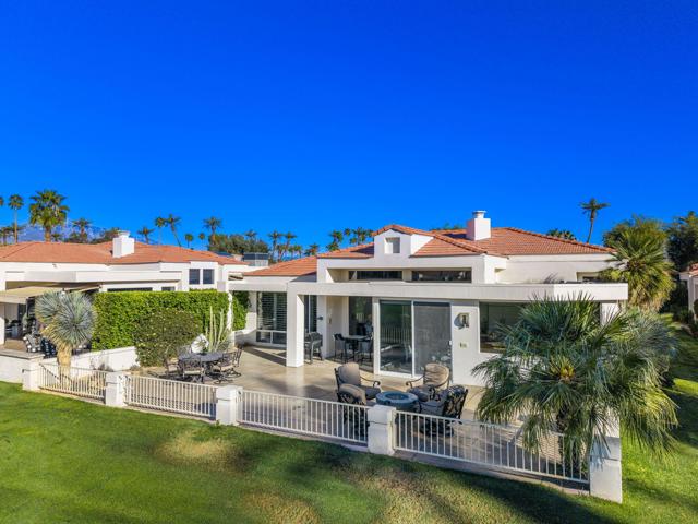 75315 Saint Andrews Court, Indian Wells CA: https://media.crmls.org/mediaz/c8a8b78e-7137-4efc-bd79-1c2ae06172f7.jpg
