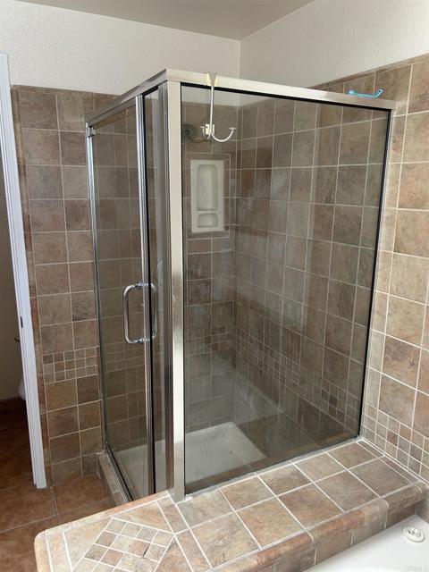 402 Calle Corazon, Oceanside CA: https://media.crmls.org/mediaz/c8a8e975-6aed-4c6f-a4ac-82f22ccb8f9e.jpg