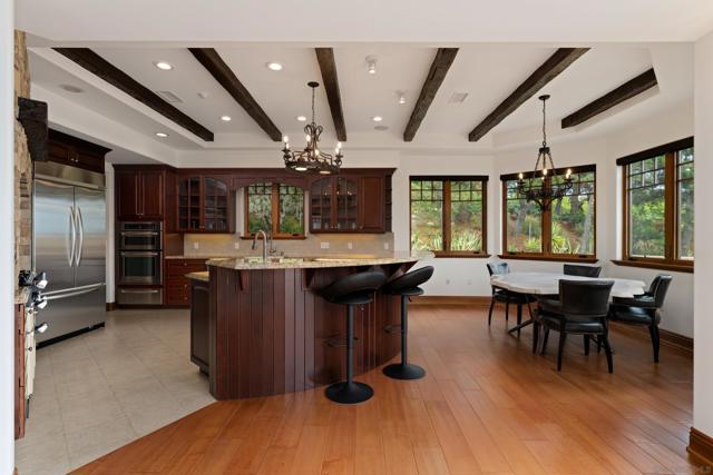 1045 Van Nuys St., San Diego CA: https://media.crmls.org/mediaz/c8a9de68-251b-4486-ba9f-4123b55f3c17.jpg