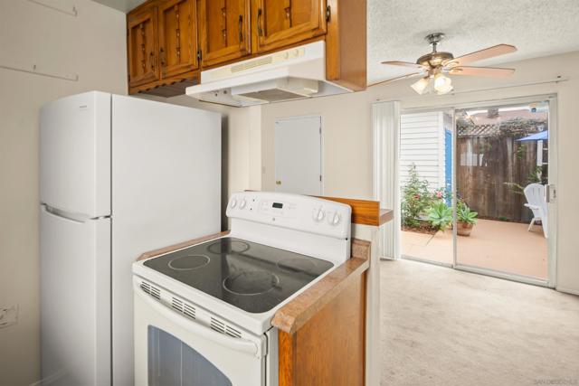 241 243 F Avenue, Coronado CA: https://media.crmls.org/mediaz/c8a9e25f-a2b4-4196-abba-d4d0eeba2586.jpg