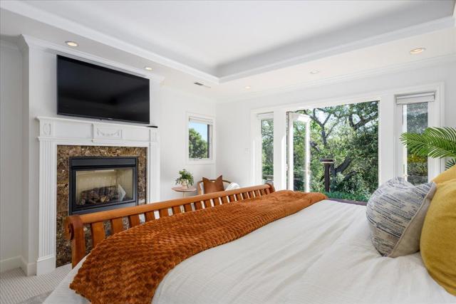 50 Bear Gulch Drive, Portola Valley CA: https://media.crmls.org/mediaz/c8aa2615-b200-4f20-9811-54af54130d10.jpg