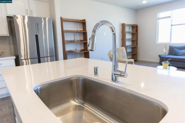 4105 Markovich Ct, Richmond CA: https://media.crmls.org/mediaz/c8aa2748-26d7-42c1-b825-378321d10875.jpg
