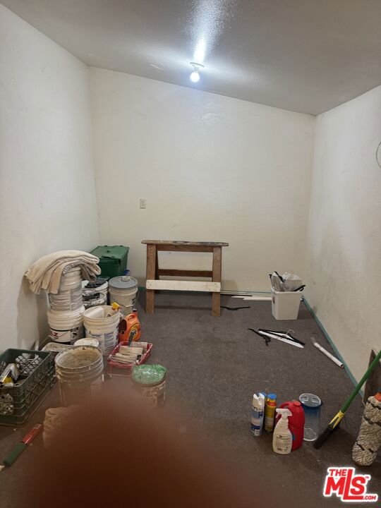 38652 9th Street, Palmdale CA: https://media.crmls.org/mediaz/c8aa3176-663c-486f-8435-93c3cd78e4e6.jpg