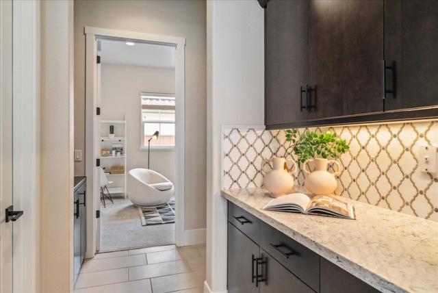 2999 Bluffs Drive, Marina CA: https://media.crmls.org/mediaz/c8aad35e-6052-4074-a456-c20bcc0bd3a8.jpg