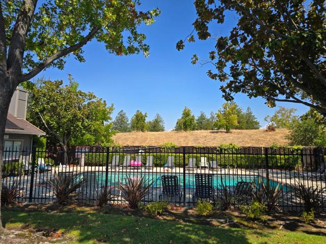 207 Palmer Drive, Los Gatos CA: https://media.crmls.org/mediaz/c8ab6d5a-c3e7-4da2-bbdd-9cee5d12db14.jpg