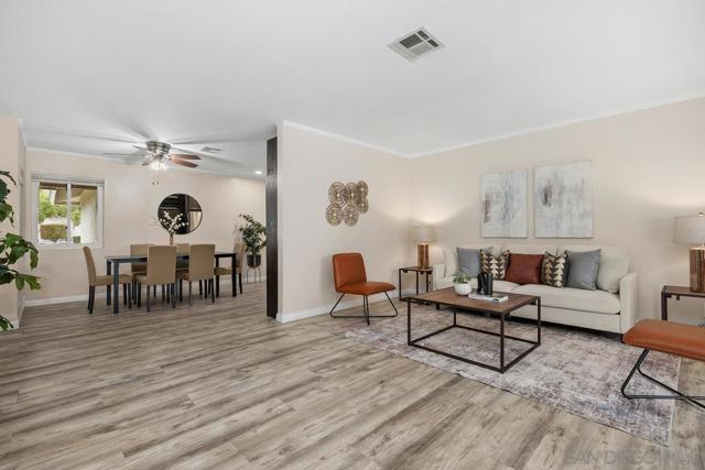 3208 Morningside Drive, Oceanside CA: https://media.crmls.org/mediaz/c8ab918c-58a0-4223-a4e3-6d14458be0a0.jpg