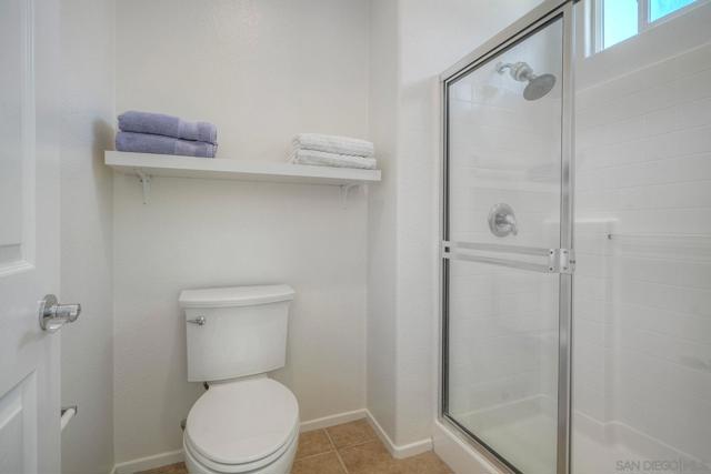 29711 Williams Valley Ct, Escondido CA: https://media.crmls.org/mediaz/c8aba1c8-259a-415e-ad66-5db0e5769d63.jpg