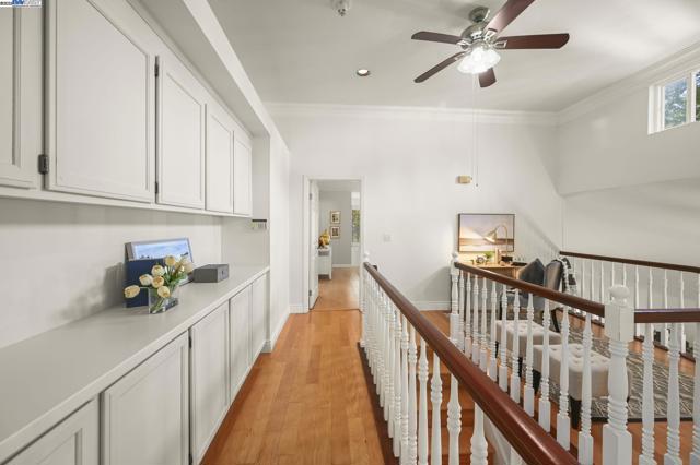 112 Kingswood Cir, Danville CA: https://media.crmls.org/mediaz/c8abe52a-1bdd-4909-8033-3117030ad28d.jpg