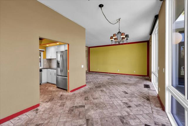 130 W Racquet Club Road #511, Palm Springs, CA 92262