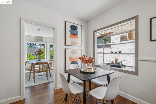 515 Mount St, Richmond CA: https://media.crmls.org/mediaz/c8ac0df2-864b-4432-a35d-327c703529e9.jpg