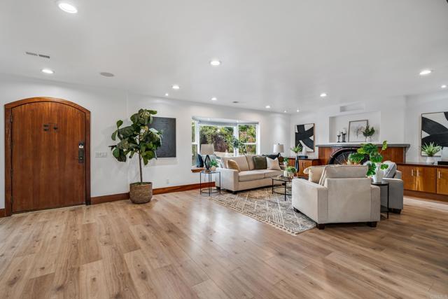Image 5 of 59 For 753 Emerald Drive
