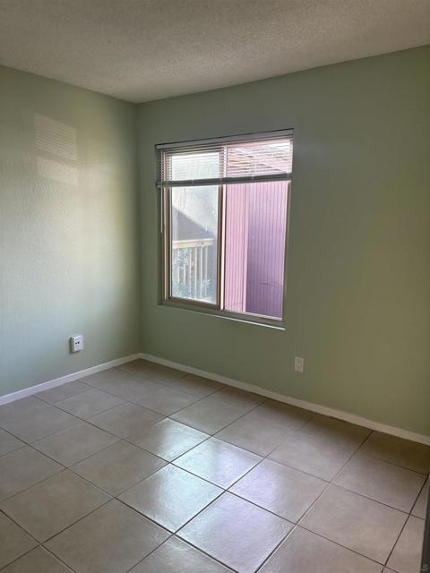 5962 Rancho Mission RD, San Diego CA: https://media.crmls.org/mediaz/c8aee918-2032-48bc-9cce-391cc9fff0a6.jpg