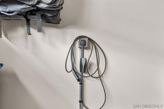 4170 Sitio Cielo, Oceanside CA: https://media.crmls.org/mediaz/c8af39ea-7334-444b-82ff-d6af3d5fed26.jpg