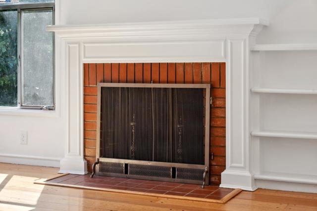 1658 Gouldin Rd, Oakland CA: https://media.crmls.org/mediaz/c8af74f5-dcb3-4739-8b8c-bcc87ac57d29.jpg