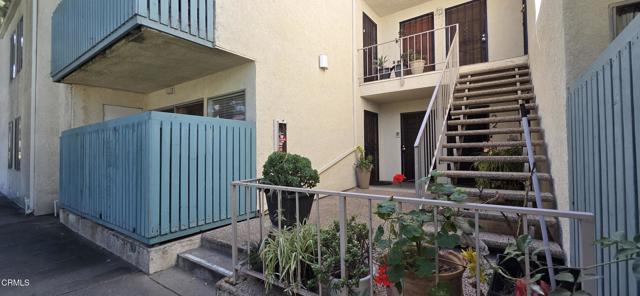 Detail Gallery Image 12 of 46 For 5700 Etiwanda Ave #123,  Tarzana,  CA 91356 - 3 Beds | 2 Baths